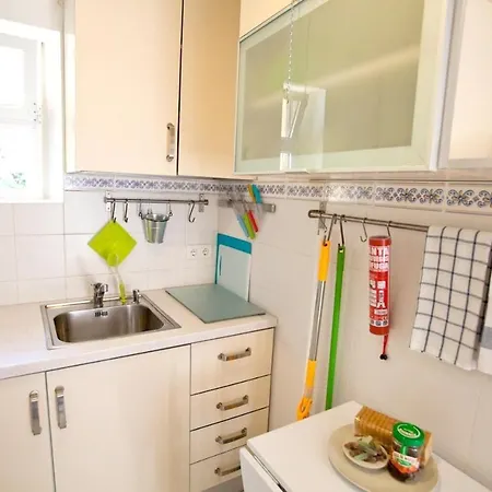 With One Bedroom In Lisboa, With Wonderful City View, Balcony And W... * 리스본