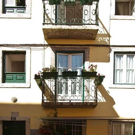 With One Bedroom In Lisboa, With Wonderful City View, Balcony And W... * Lizbona